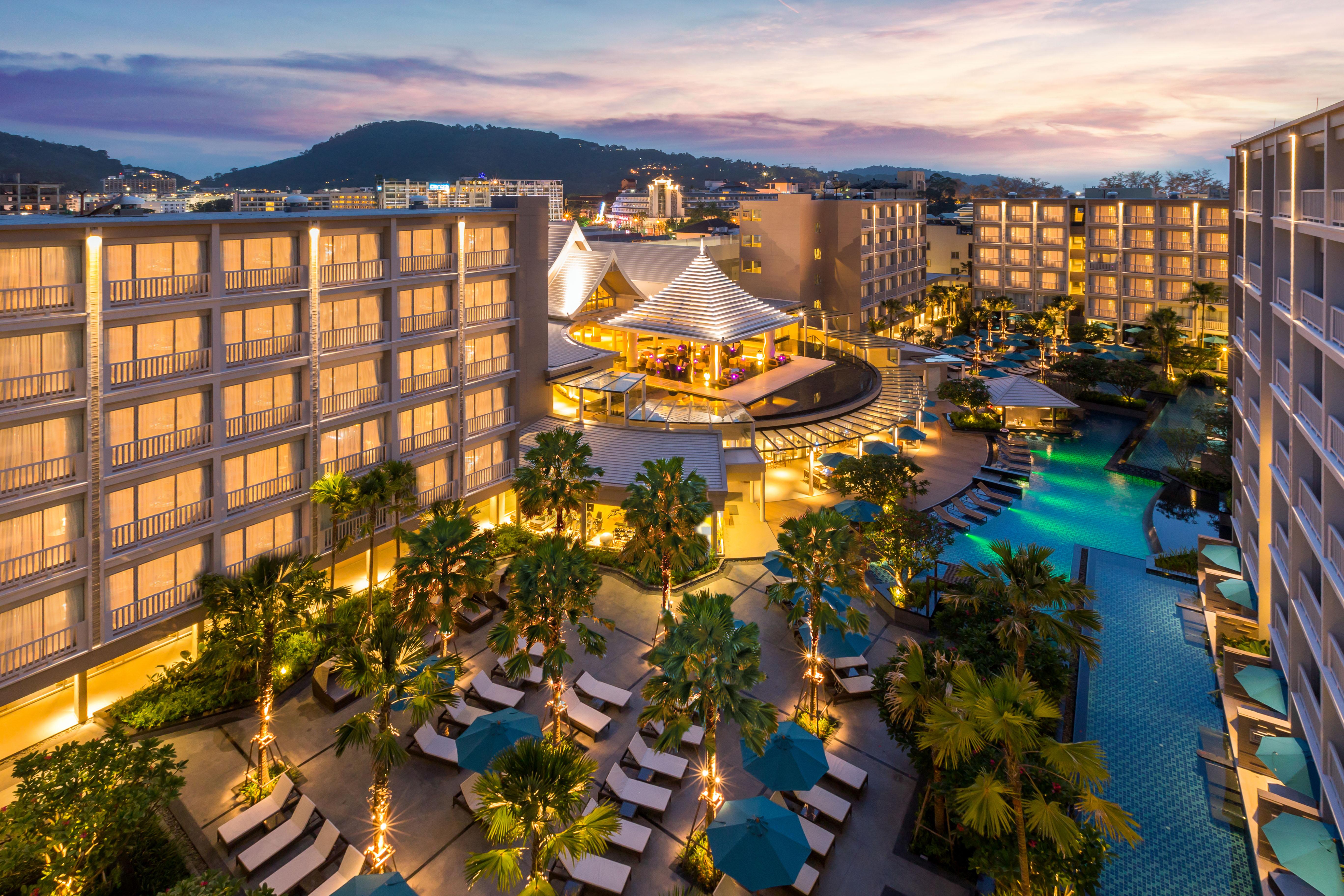 Grand Mercure Phuket Patong Esterno foto Hilton Phuket Resort and Spa